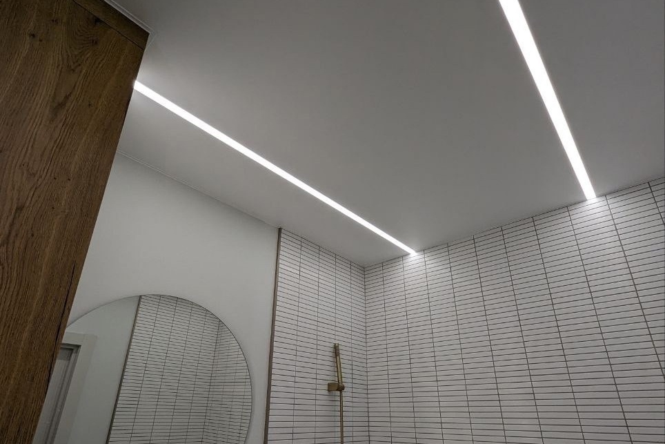 Световые линии в сан.узел