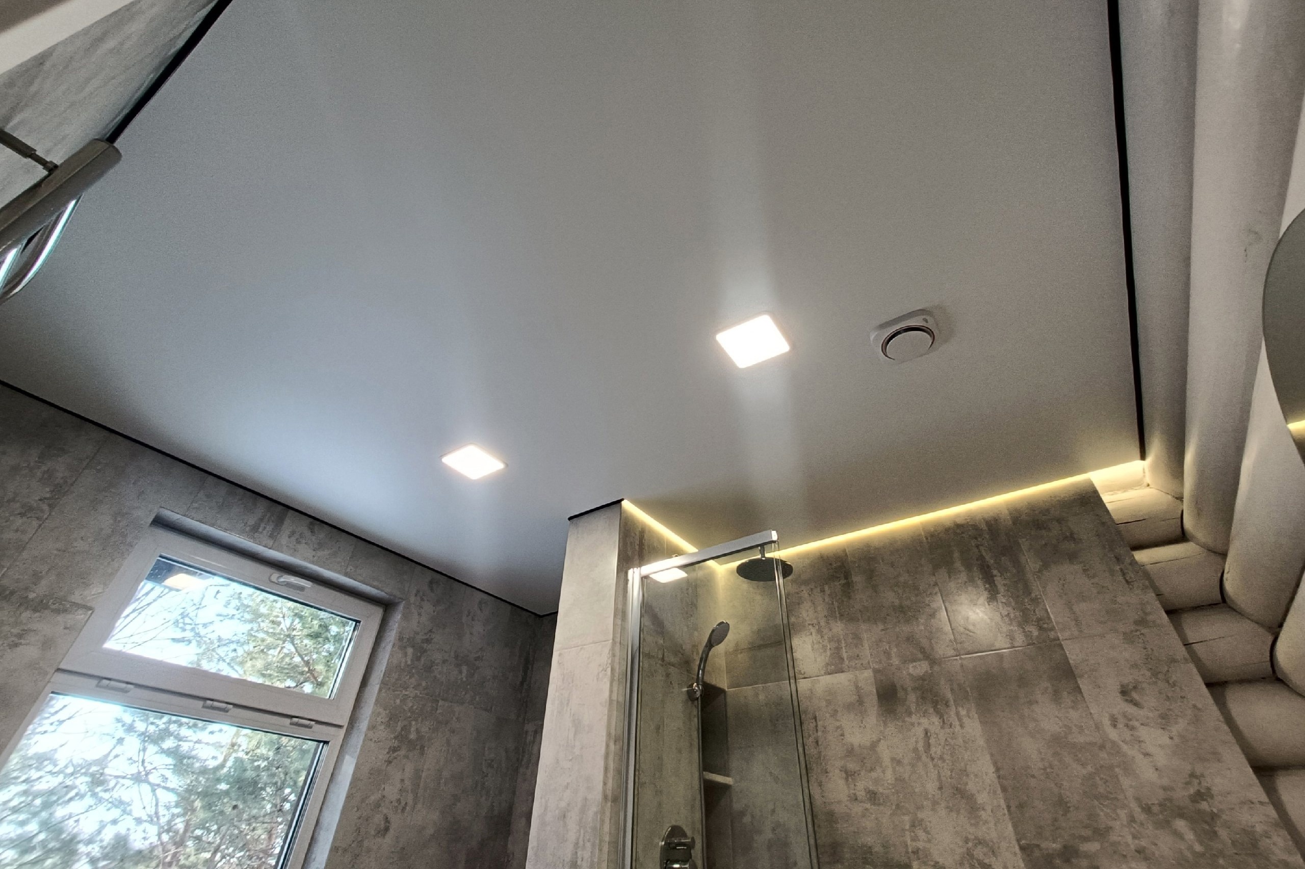 Теневой профиль в частный дом