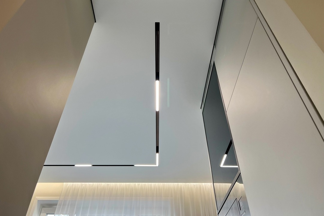 Трековая система + теневой профиль